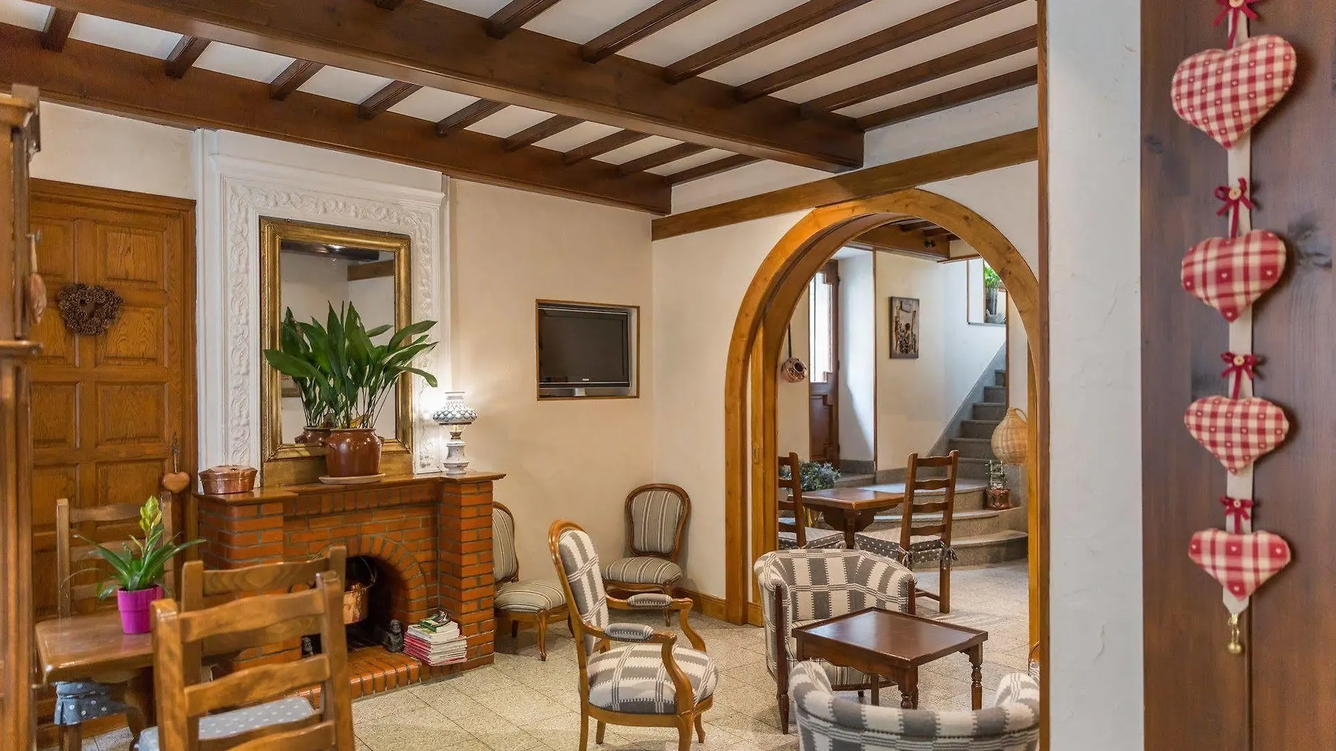 Hotel Du Lion D'Or Cauterets