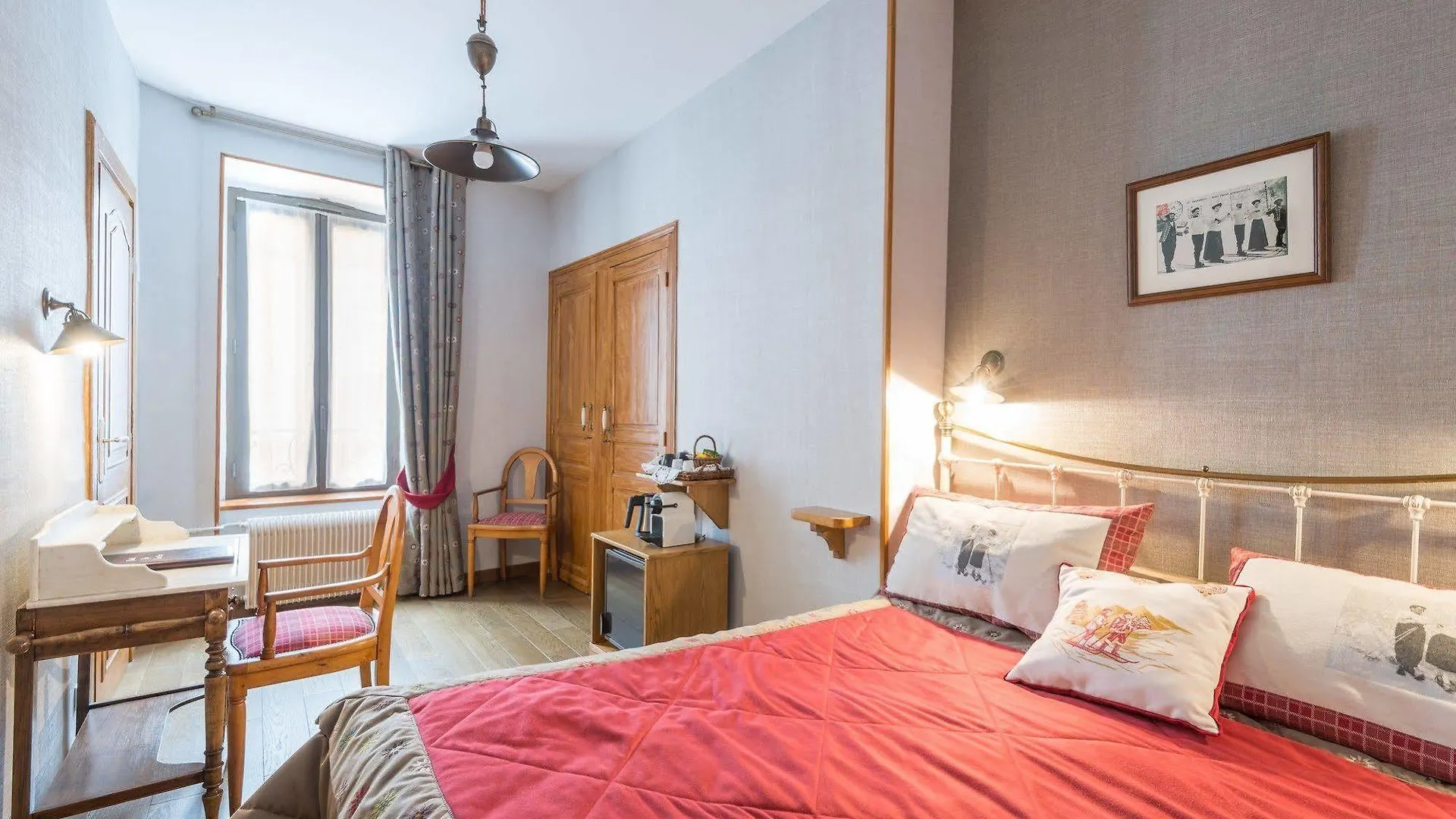Hotel Du Lion D'Or Cauterets