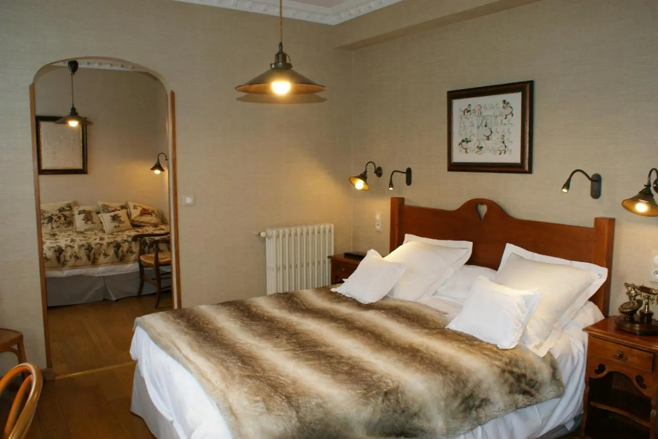 Hotel Du Lion D'Or Cauterets Frankrike